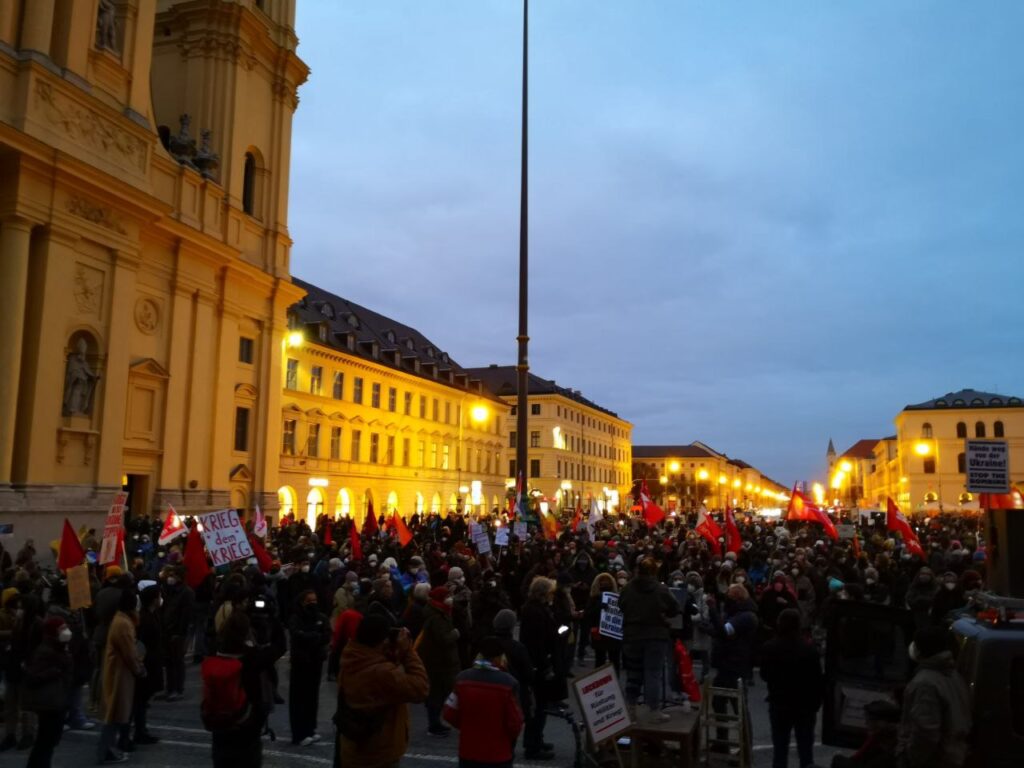 Kundgebung gegen den Krieg, 26. Februar 2022 in München