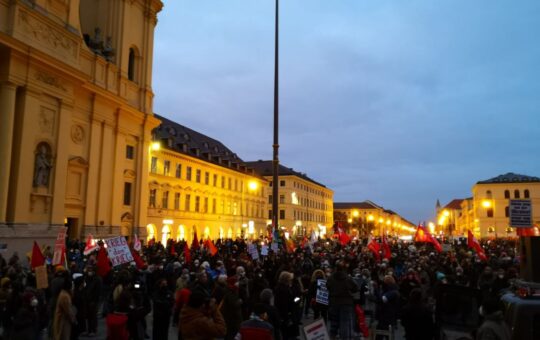 Kundgebung gegen den Krieg, 26. Februar 2022 in München
